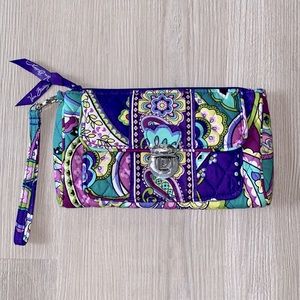 NWOT💜 Vera Bradley Wristlet